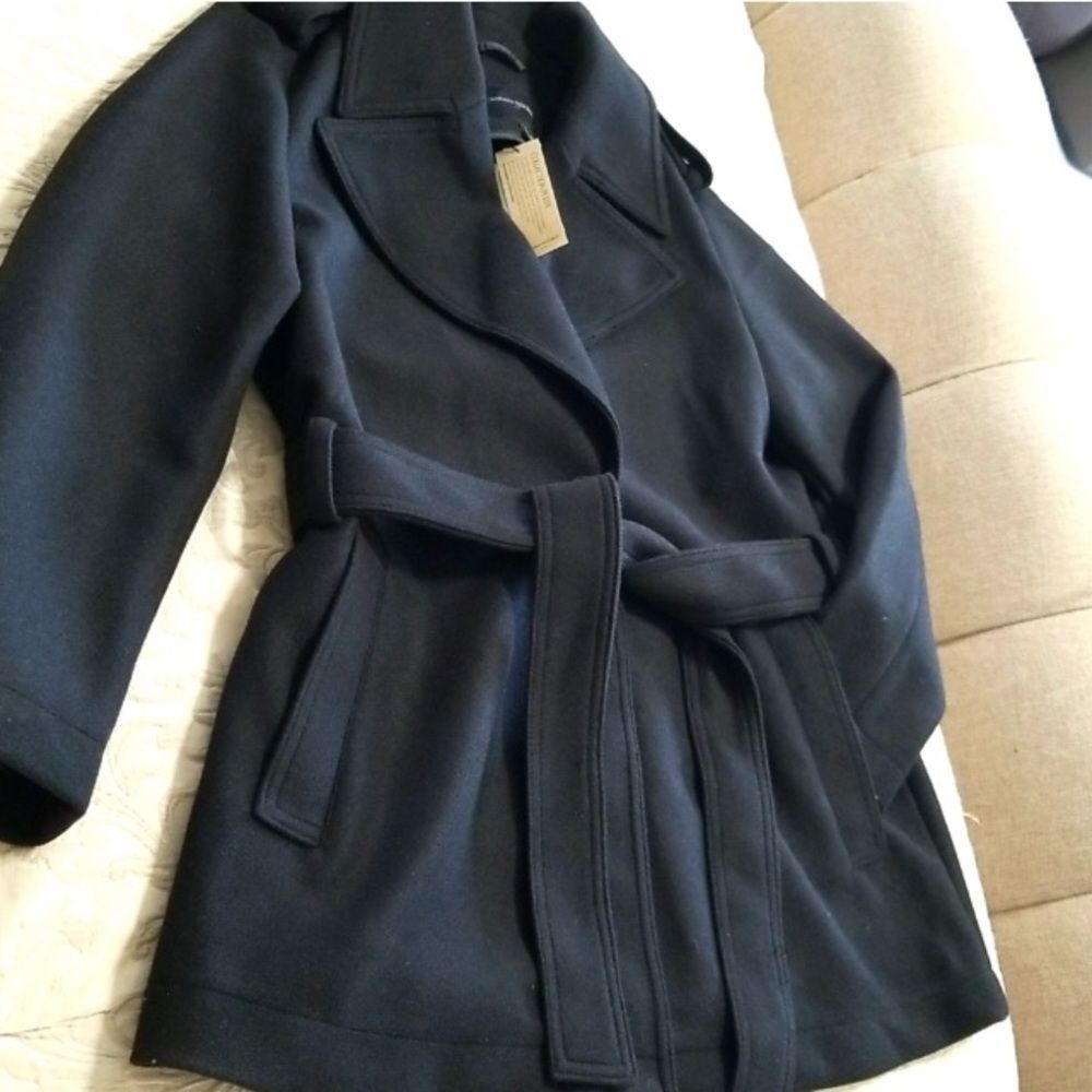 Banana Republic Belted Collar Jacket - Picture 3 of 16